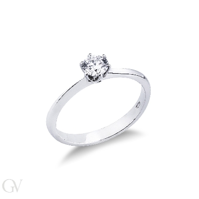 Six prong solitaire setting in white gold 18k