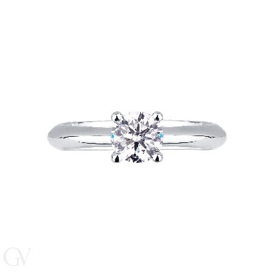 Solitaire setting white gold