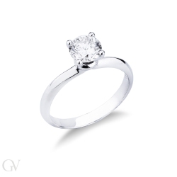 Four prong solitaire setting 2