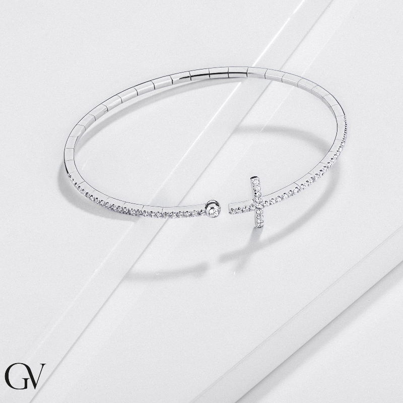 18k white gold spring bracelet with cross in diamonds  18k white gold spring bracelet with cross in diamonds