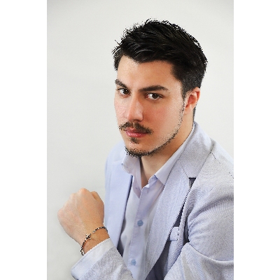 750 white gold spring bracelet with cross in black diamonds