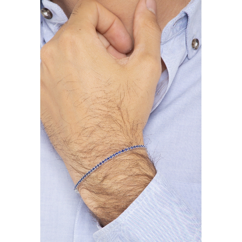 Tennis bracelet in white gold 18k with blue sapphires Tennis bracelet in white gold 18k with blue sapphires
