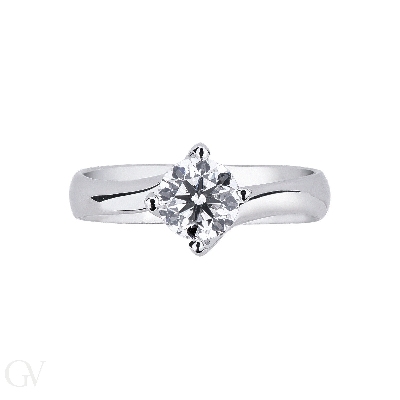 Solitaire setting four prongs