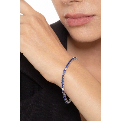 750 white gold tennis bracelet with diamonds and blue sapphires