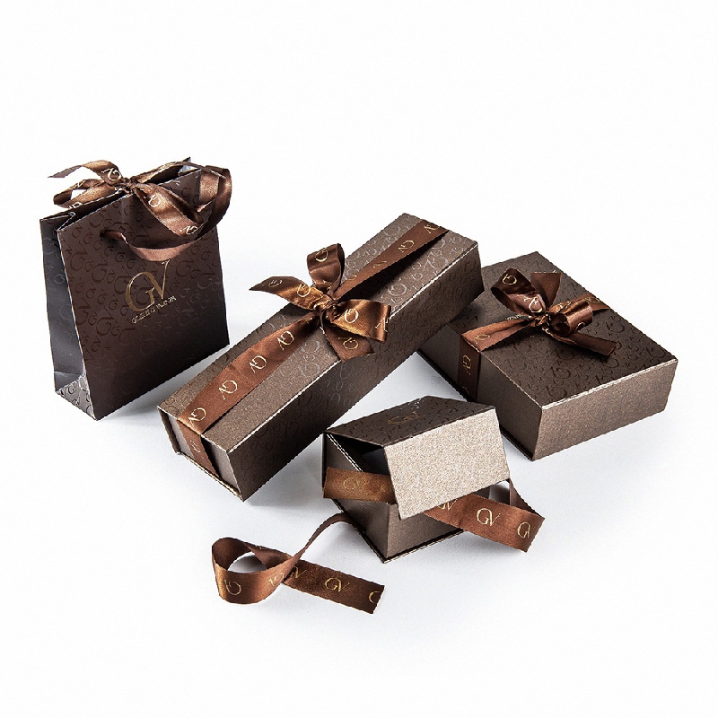 Teddybear nameplate 18kt yellow gold bracelet