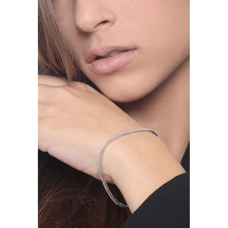 18k white gold tennis bracelet with diamonds 18k white gold tennis bracelet with diamonds