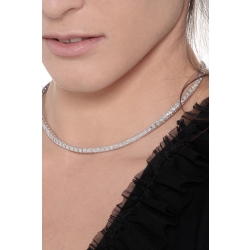 Tennis necklace in 18k white gold with round cut diamonds 2