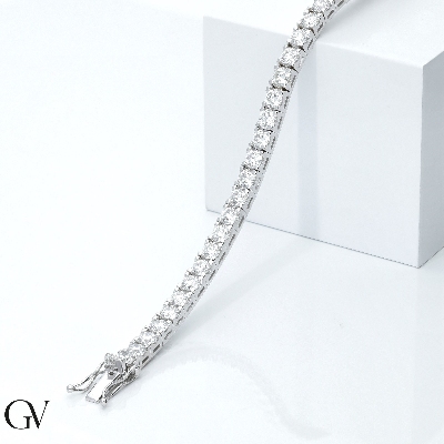 Tennis bracelet in 18k white gold with natural diamonds