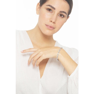 Tennis bracelet in 18k white gold with diamonds