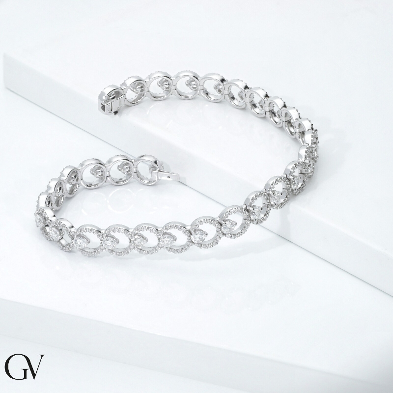 18k white gold diamonds bracelet 18k white gold diamonds bracelet
