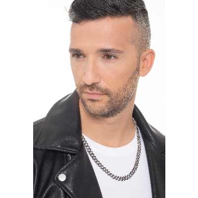 Cuban chain in 18k white gold with black diamonds