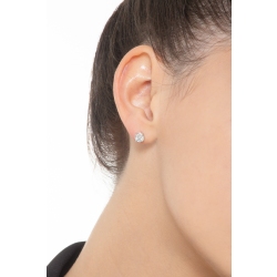 Bezel diamond stud earrings in white gold 18k 2