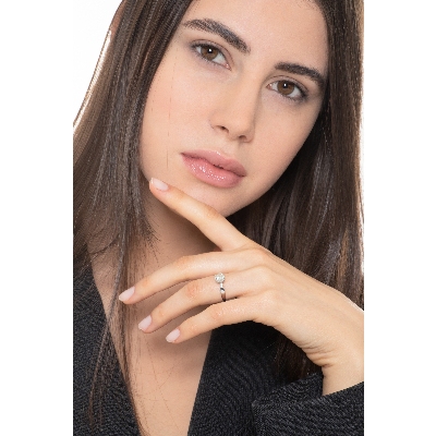 4 claw solitaire ring white gold 18k with 1ct diamond 