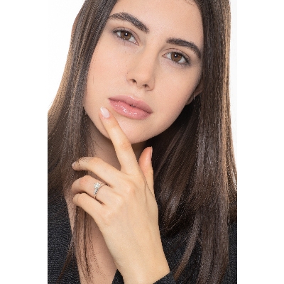 Solitaire ring white gold 18k with a 0,90 ct diamond 