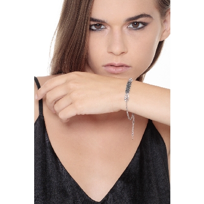 Fancy bracelet in 18k white gold with pavè black diamonds