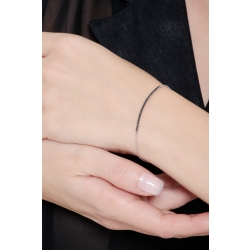 White gold 18k bracelet with black diamonds bar burnished tips 2