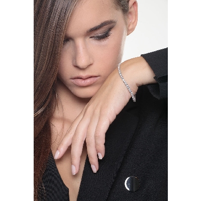 Pyramid tennis bracelet in white gold 18k with diamonds