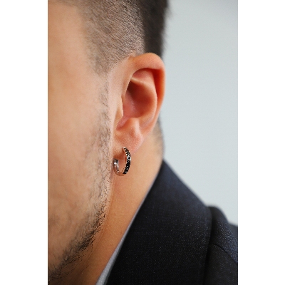 Hoop single earring in white gold 18k with black diamonds