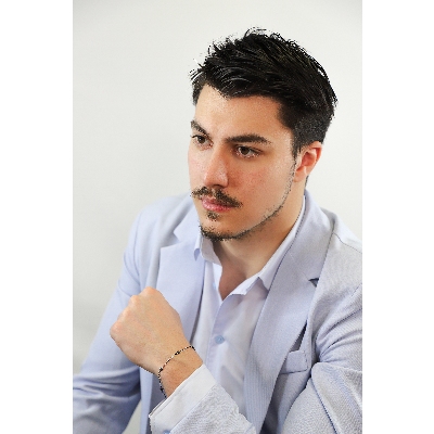 Burnished 18k white gold bracelet with black diamonds