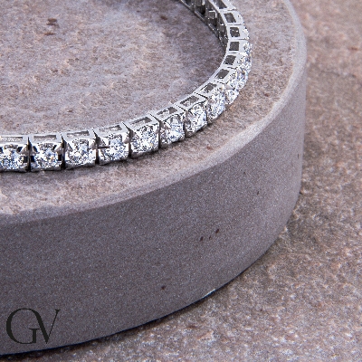 Diamonds tennis bracelet