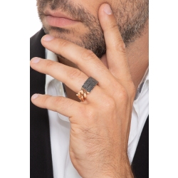 Rose gold 18k groumette ring with plate in black diamonds 2