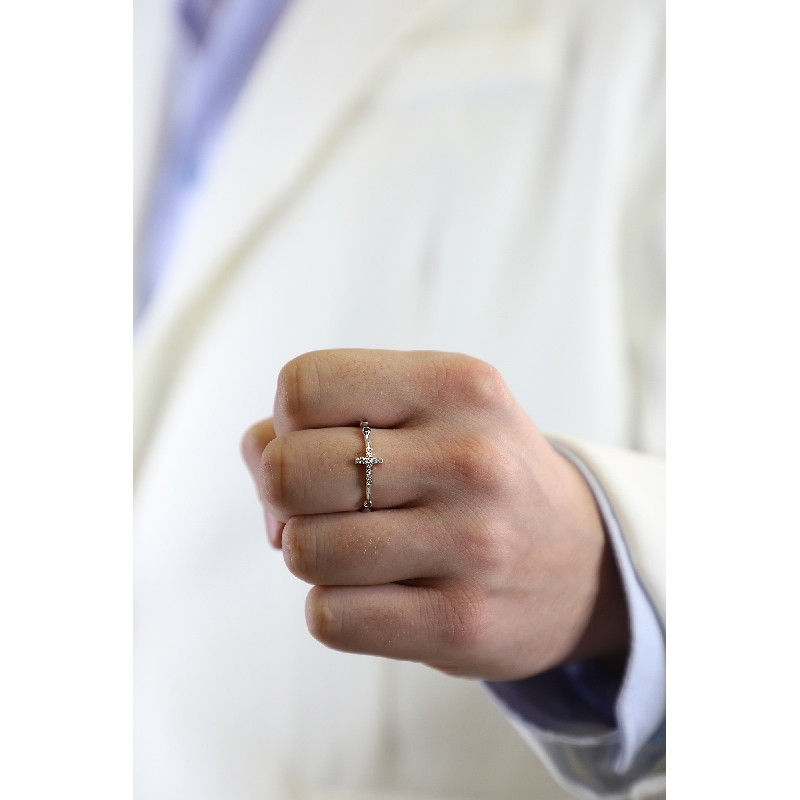 Crossed diamond ring in white gold 18k with diamonds Crossed diamond ring in white gold 18k with diamonds