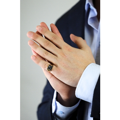 750 rose gold ring with pavè black diamonds