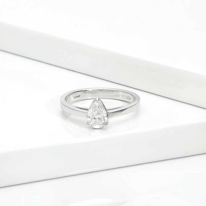 Ring with a diamond pear cut 0.50 ct GIA in 18k white gold Ring with a diamond pear cut 0.50 ct GIA in 18k white gold