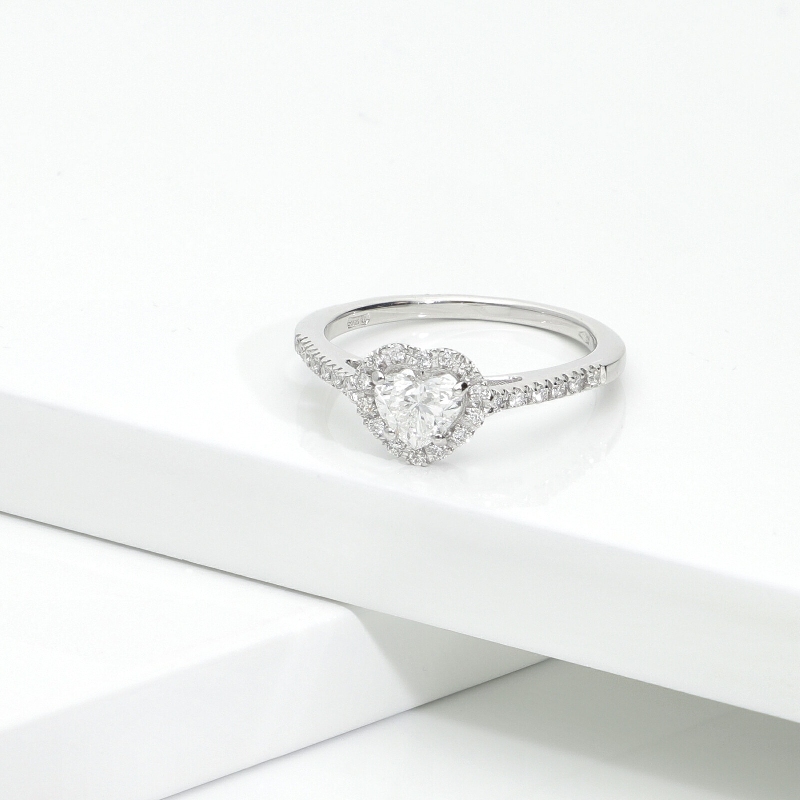 Ring with diamond heart cut 0.50 ct GIA in 18k white gold Ring with diamond heart cut 0.50 ct GIA in 18k white gold
