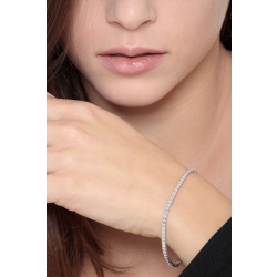 18k white gold tennis bracelet with diamonds about 2,40 mm wide 2