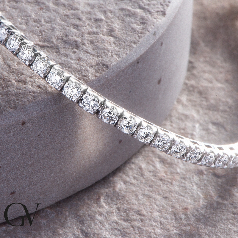 Tennis bracelet in white gold 18k with diamonds Tennis bracelet in white gold 18k with diamonds