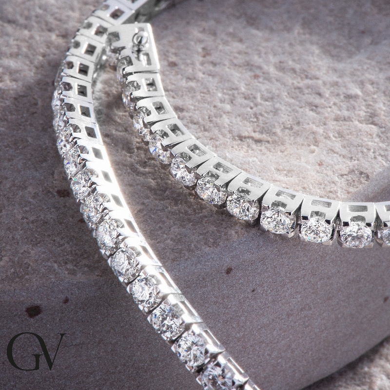 Wire tennis bracelet in white gold 750 with diamonds Wire tennis bracelet in white gold 750 with diamonds