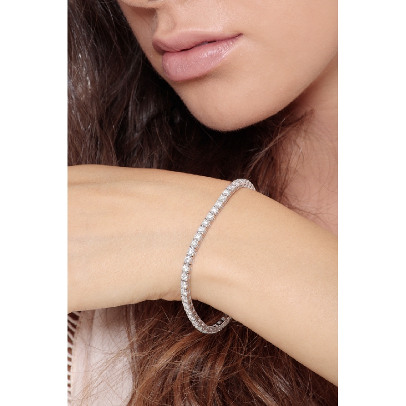 Tennis bracelet with white diamonds in white gold 18k Tennis bracelet with white diamonds in white gold 18k