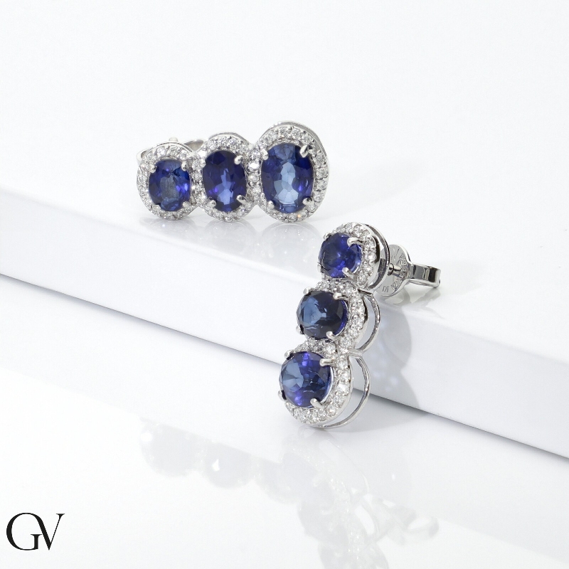 Blue sapphires and diamonds earrings in white gold 750 Blue sapphires and diamonds earrings in white gold 750