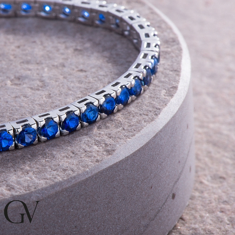 18k white gold tennis bracelet with blue sapphire 18k white gold tennis bracelet with blue sapphire