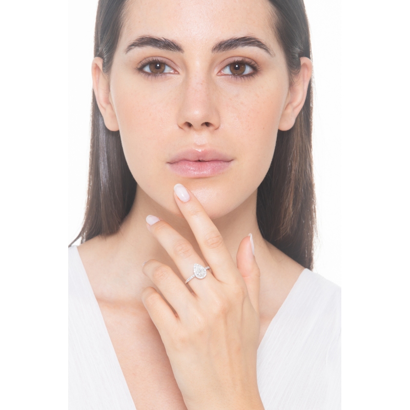 Ring with diamond pear cut 1.00 ct GIA in 18k white gold Ring with diamond pear cut 1.00 ct GIA in 18k white gold