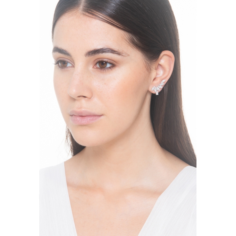 Earrings in white gold 18k with diamonds Earrings in white gold 18k with diamonds