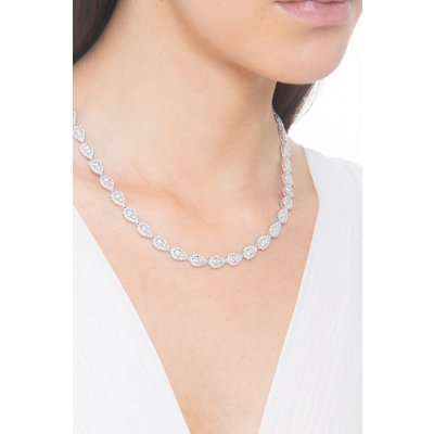 Woman design necklace in white gold 18k with diamonds