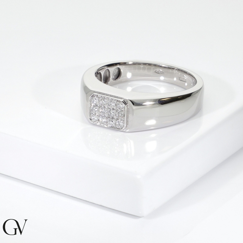 Pavè diamond ring in white gold Pavè diamond ring in white gold