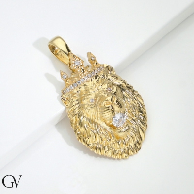 18k yellow gold lion pendant necklace