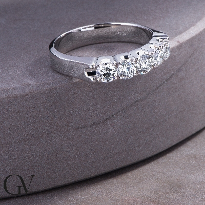 White gold 18k 5 stones diamond half eternity ring 1ct