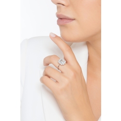 Rectangular aquamarine and diamonds ring  2