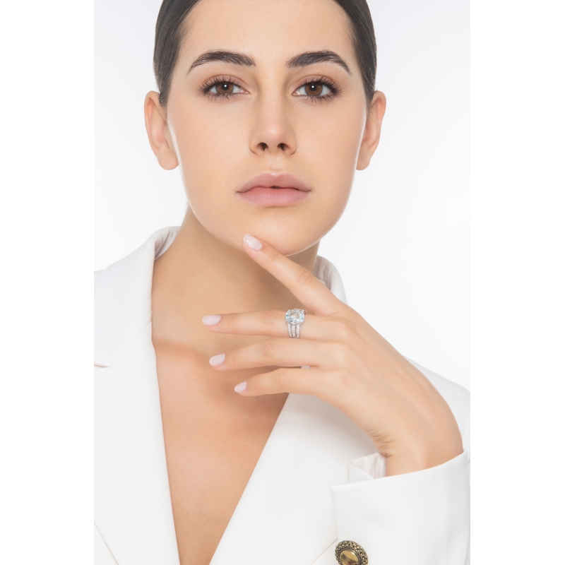 Aquamarine and diamond ring band ring Aquamarine and diamond ring band ring