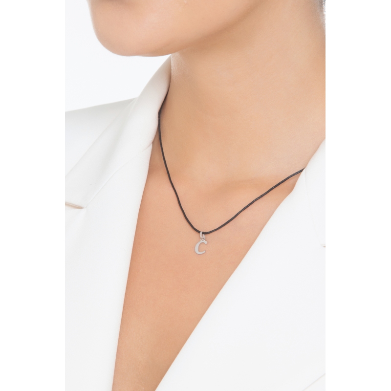 Pendant with initial letter C in uppercase in 18k white gold