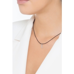 Pendant with initial letter L in uppercase in 18k white gold 2