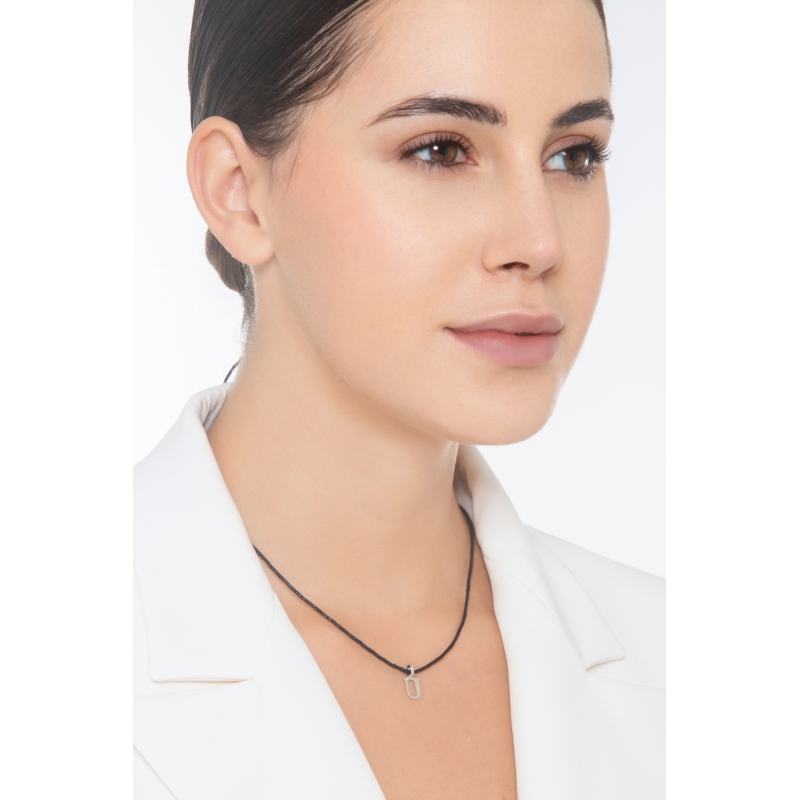 Pendant with initial letter U uppercase in 18k white gold