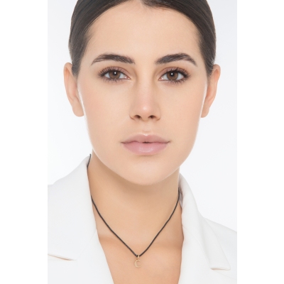 Pendant with initial letter C in uppercase in 18k yellow gold