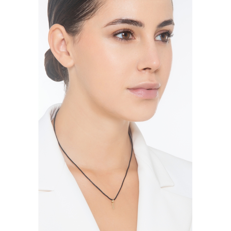 Pendant with initial letter I in uppercase in 18k yellow gold Pendant with initial letter I in uppercase in 18k yellow gold