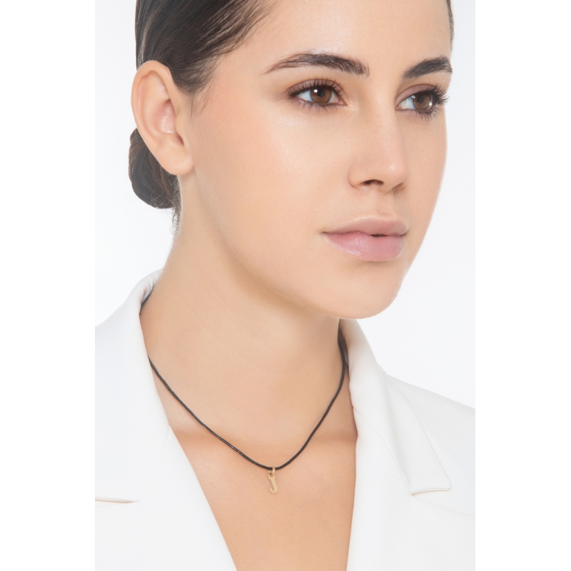 Pendant with initial letter J in uppercase in 18k yellow gold