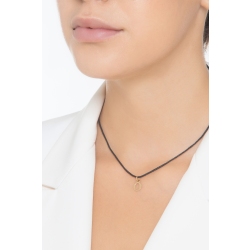 Pendant with initial letter O in uppercase in 18k yellow gold 2